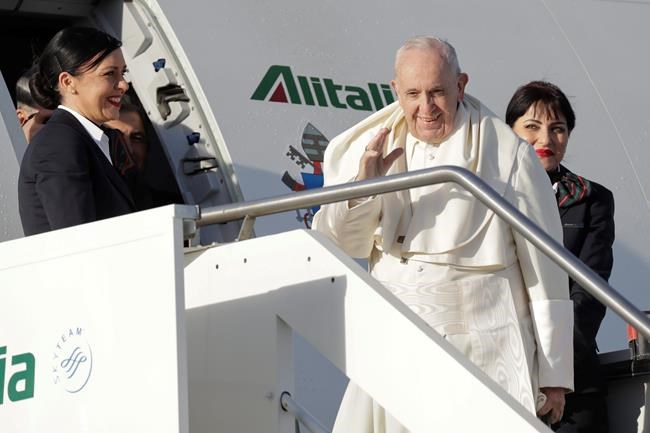 The Latest: Pope touches down in Panama, meets first couple | iNFOnews.ca