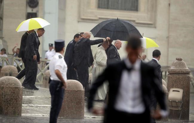 Pope assumes responsibility for migrants in Vatican reform | iNFOnews.ca