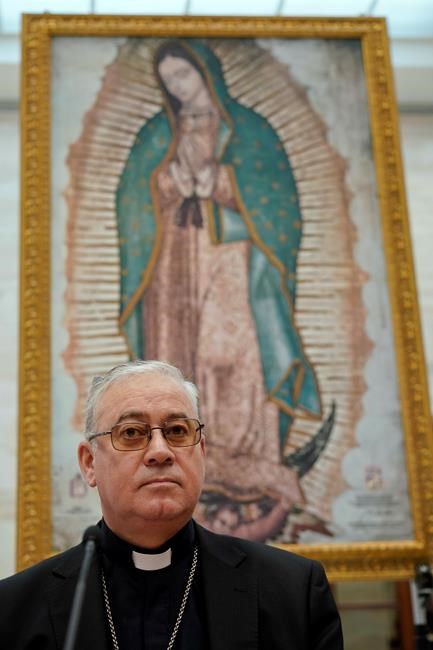 After biggest gaffe, pope demands accountability for abuse | iNFOnews.ca