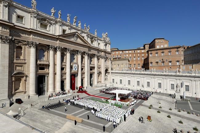 Pope backs opposition to Mexico's gay-marriage proposal | iNFOnews.ca