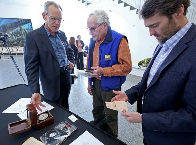 Family donates ice classic clock UA Museum of the North | iNFOnews.ca Family donates ice classic clock UA Museum of the North | iNFOnews.ca