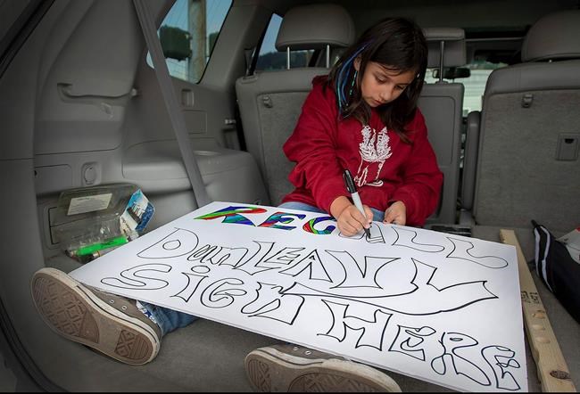 Group begins collecting signatures in Alaska governor recall | iNFOnews.ca Group begins collecting signatures in Alaska governor recall | iNFOnews.ca