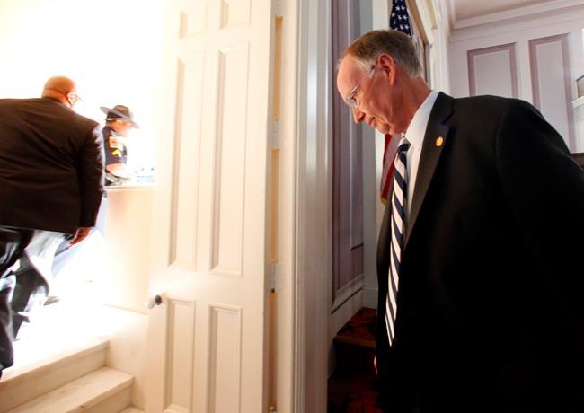 A look at the charges against former Alabama governor | iNFOnews.ca