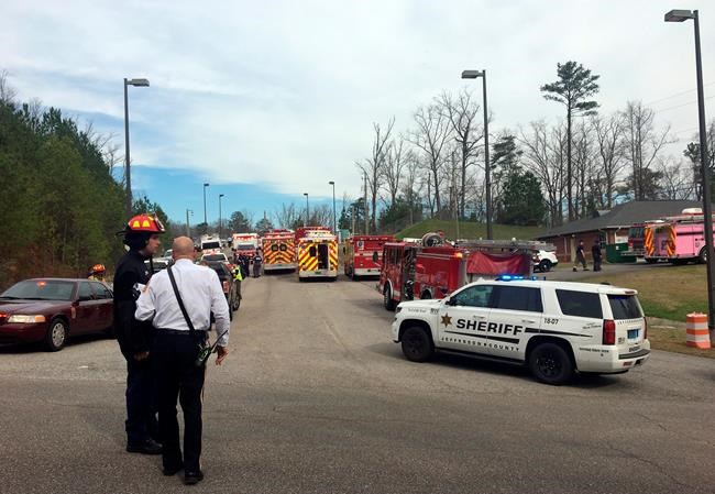 Alabama chemical spill sends dozens to hospitals | iNFOnews.ca Alabama chemical spill sends dozens to hospitals | iNFOnews.ca