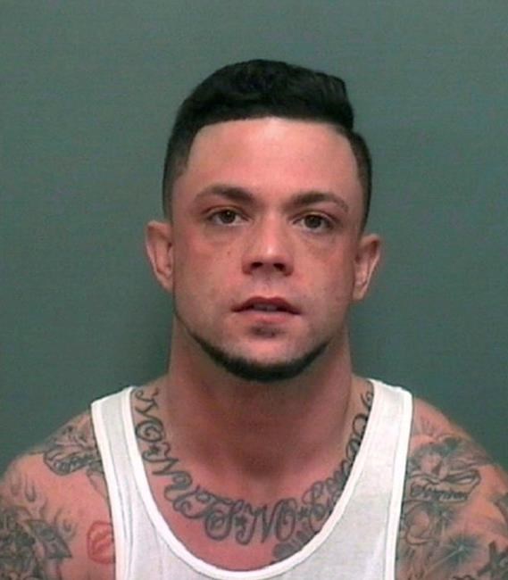 Crash leads police to missing teen, escapee in Alabama | iNFOnews.ca