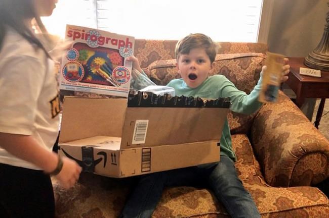 Alabama mail carrier surprises birthday boy with a gift | iNFOnews.ca Alabama mail carrier surprises birthday boy with a gift | iNFOnews.ca