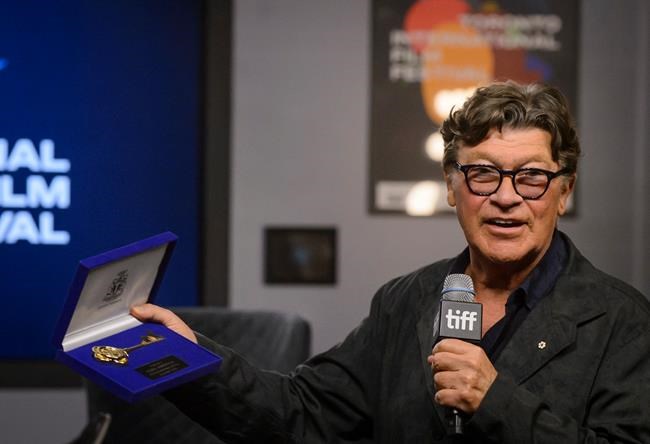 Musician Robbie Robertson awarded key to the city by Toronto Mayor John Tory | iNFOnews.ca Musician Robbie Robertson awarded key to the city by Toronto Mayor John Tory | iNFOnews.ca