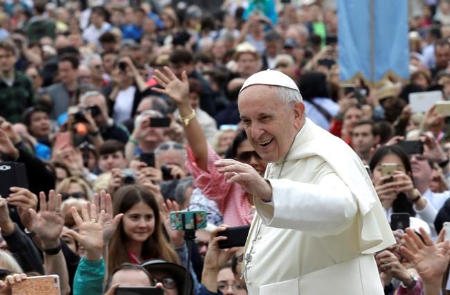 Pope to China Catholics: Make gestures showing communion | iNFOnews.ca CP325981577
