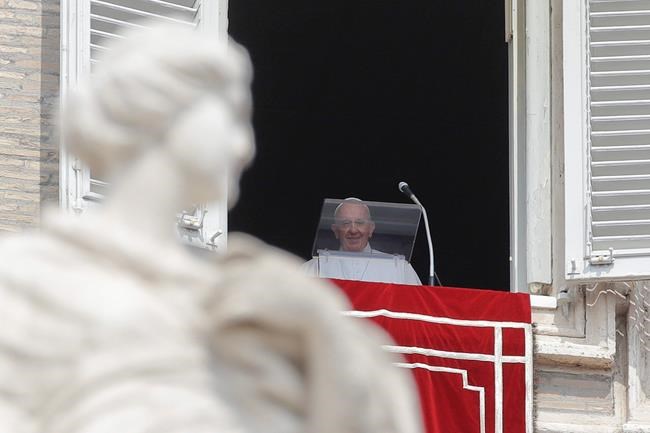 Pope names 13 new cardinals, including 2 who help migrants | iNFOnews.ca