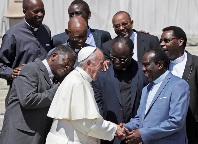 Pope backs proposed Italian law to better integrate migrants | iNFOnews.ca
