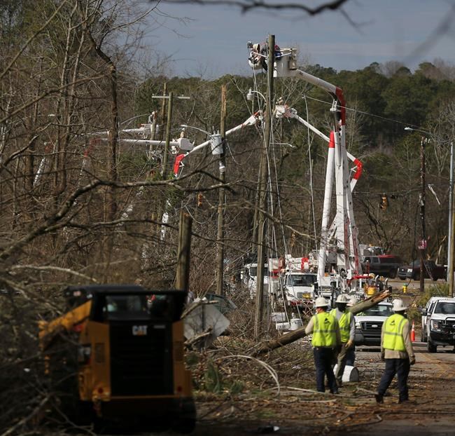 Governor offers help to Alabama towns hit by killer tornado | iNFOnews.ca