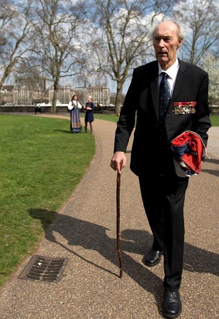 Norwegian hero Roenneberg who blew up Nazi plant dies at 99 | iNFOnews.ca