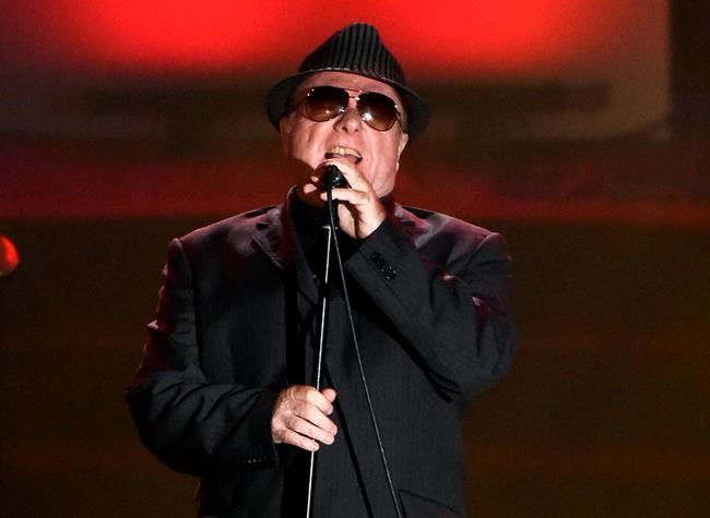 Van Morrison targets virus restrictions in 3 new songs | iNFOnews.ca