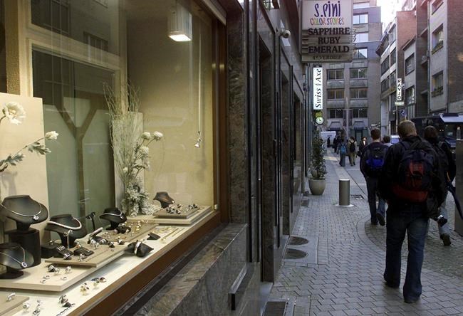 A tunnel, a hole in the floor: Belgium ponders bank heist | iNFOnews.ca A tunnel, a hole in the floor: Belgium ponders bank heist | iNFOnews.ca