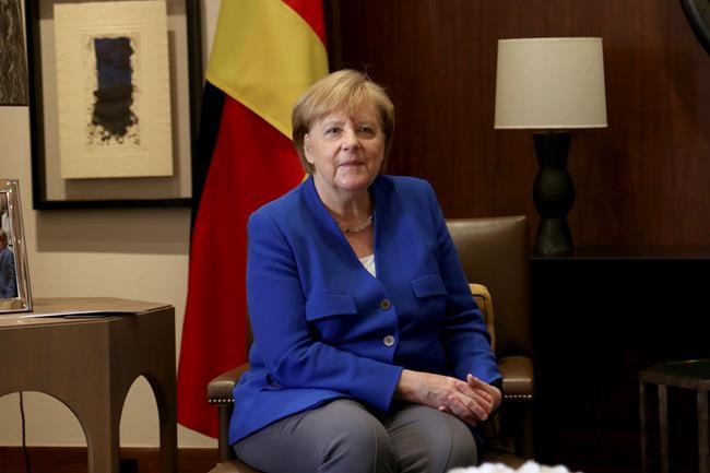 German EU commissioner warns Merkel allies in migration spat | iNFOnews.ca German EU commissioner warns Merkel allies in migration spat | iNFOnews.ca