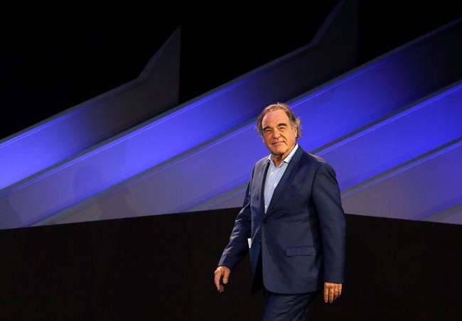 US filmmaker Oliver Stone praises Putin for role in Syria | iNFOnews.ca