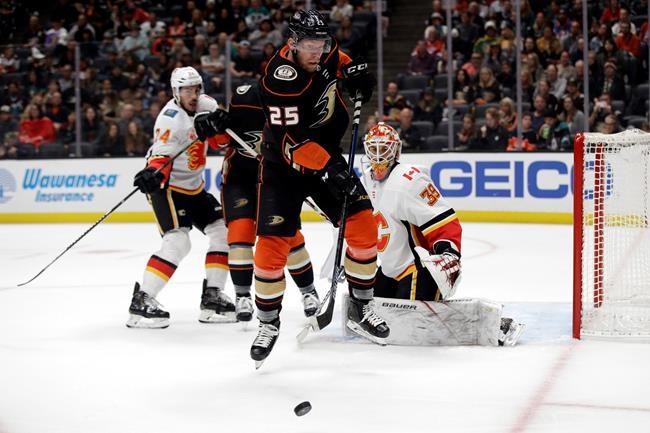 Backlund propels Flames to 2-1 victory over Ducks | iNFOnews.ca