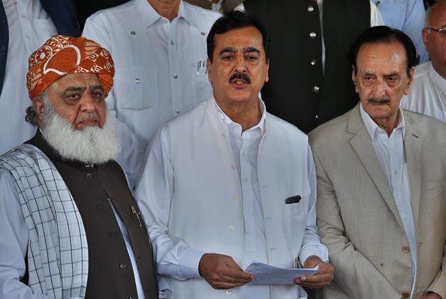 Pakistan parties vow to oppose Khan, say vote was 'rigged' | iNFOnews.ca