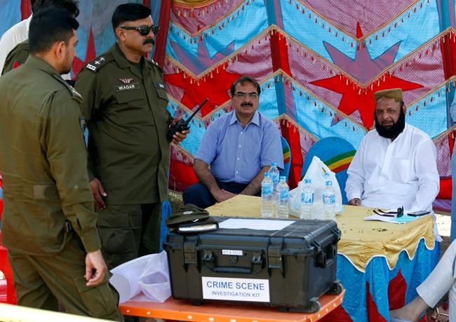 Pakistan exhumes body of suspected 'honour killing' victim | iNFOnews.ca CP2030581559