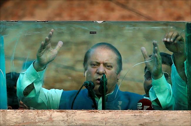 Pakistan's deposed PM criticizes top judges for his ouster | iNFOnews.ca