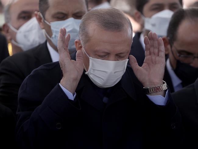 Turkey: sudden weather change likely cause of chopper crash | iNFOnews.ca