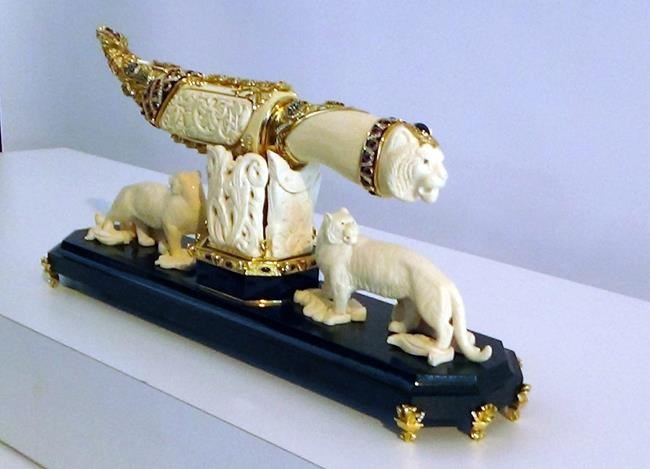 Turkey police find smuggled dagger of Libya's Gadhafi | iNFOnews.ca