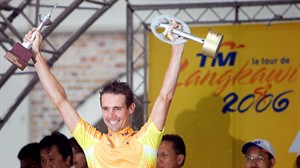 Lance Armstrong's former US Postal Service teammate David George tests positive for EPO | iNFOnews.ca CP20672181