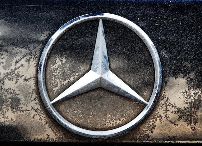 Automaker Daimler sees full-year earnings sag by half | iNFOnews.ca Automaker Daimler sees full-year earnings sag by half | iNFOnews.ca
