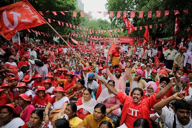 Indian farmers march to seek better prices for produce | iNFOnews.ca