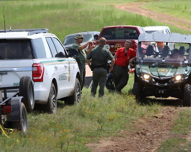 4 Oklahoma family members die in Arkansas small plane crash | iNFOnews.ca