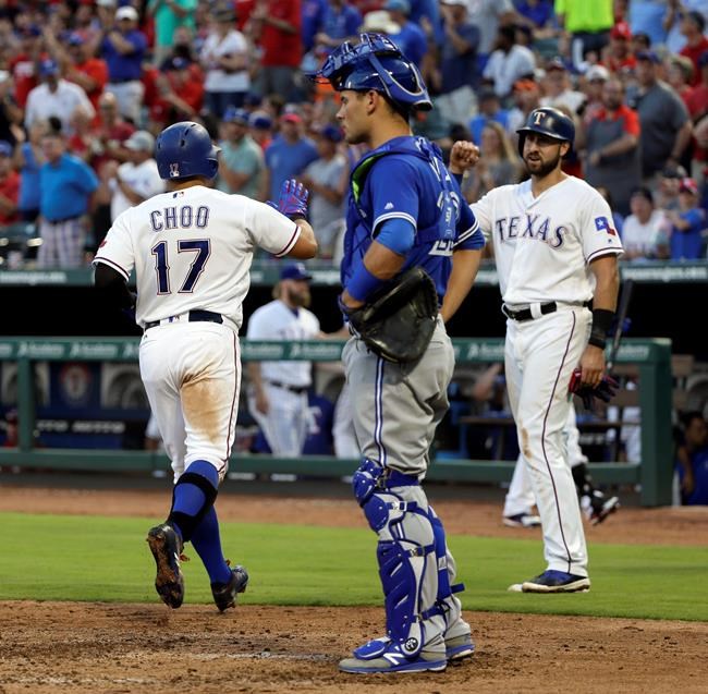 Blue Jays hold on for 7-5 win over Rangers after 6-run 1st | iNFOnews.ca CP2027693546