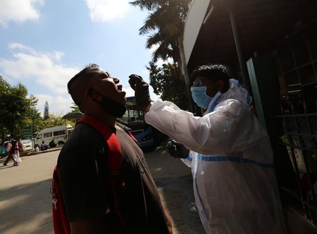 India sees new lockdowns as coronavirus cases rise again | iNFOnews.ca