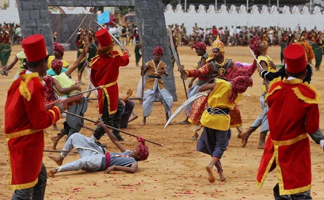Image of Asia: Children enact scene from India's history | iNFOnews.ca