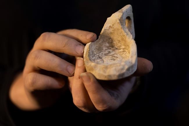 Dig near Jerusalem's Western Wall yields 'puzzling' chambers | iNFOnews.ca
