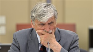 Canadian Press NewsAlert: Former soldier Sen. Romeo Dallaire to quit Senate | iNFOnews.ca CP28537048
