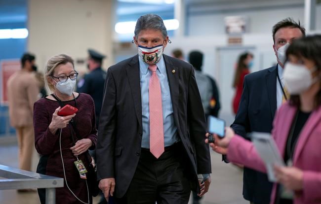 Manchin, key Senate swing vote, boosts West Virginia's hopes | iNFOnews.ca Manchin, key Senate swing vote, boosts West Virginia's hopes | iNFOnews.ca