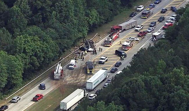 Church bus crashes in Atlanta area; 1 killed, others injured | iNFOnews.ca
