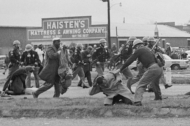 Renaming Alabama bridge for John Lewis opposed in Selma | iNFOnews.ca Renaming Alabama bridge for John Lewis opposed in Selma | iNFOnews.ca