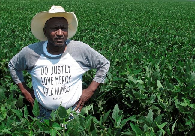 Black soybean farmers claim they were sold faulty seeds | iNFOnews.ca CP1133290982
