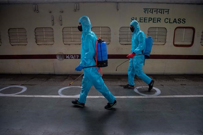 India's gov't eases hospital oxygen shortage as demand jumps | iNFOnews.ca CP1863923794