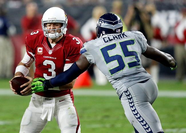 Kickers miss short field goals, Seahawks, Cards tie 6-6 | iNFOnews.ca