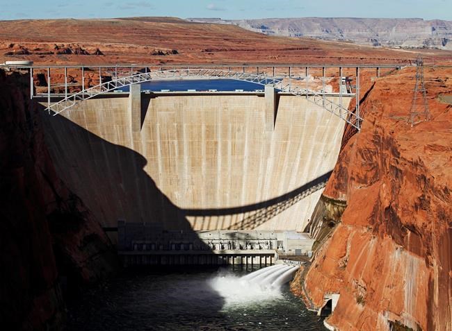 Feds give 20 more years to Glen Canyon Dam on Colorado River | iNFOnews.ca