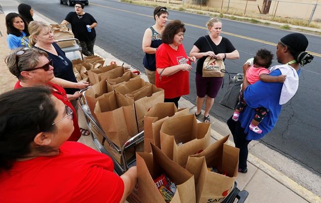 Arizona teachers rally as funding vote nears to end strike | iNFOnews.ca Arizona teachers rally as funding vote nears to end strike | iNFOnews.ca