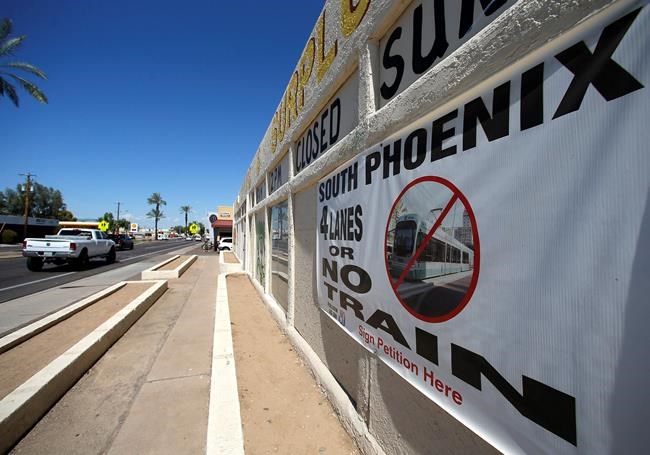 Phoenix council gives nod to light-rail extension | iNFOnews.ca