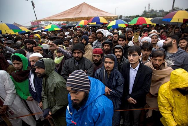Pakistani court asks Islamists to end rally near Islamabad | iNFOnews.ca