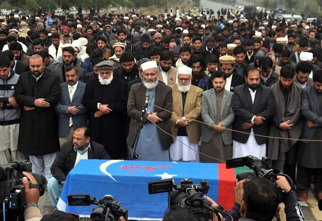 Authorities close Pakistani university after student killed | iNFOnews.ca