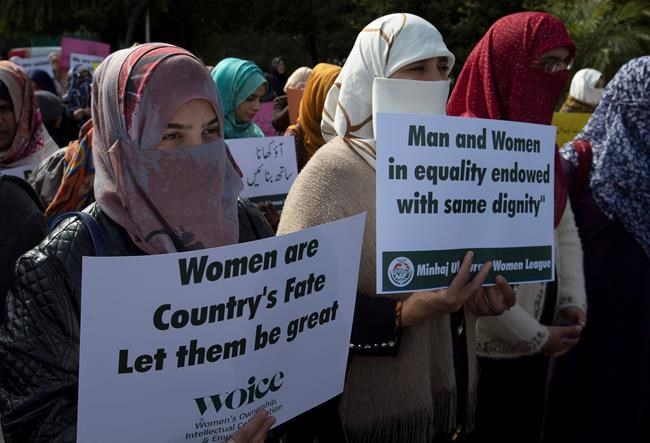 Pakistan police arrest suspect in honour killing of 2 cousins | iNFOnews.ca