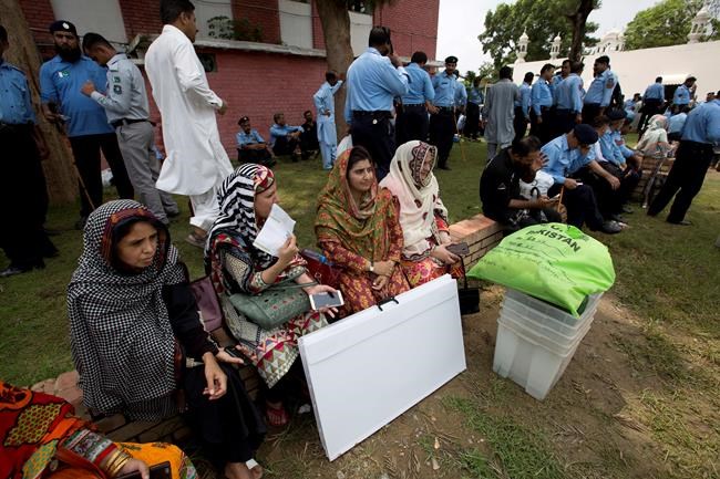 Charges of rigging, intimidation mar Pakistan campaign | iNFOnews.ca CP507065866