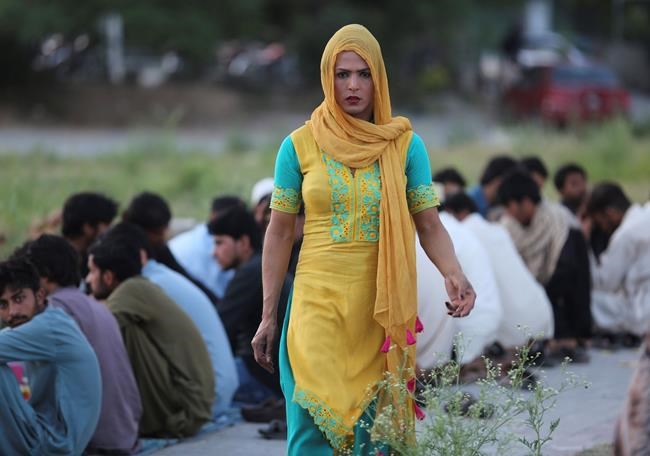 Pakistan issues health IDs for trans people to improve care | iNFOnews.ca CP1791320073