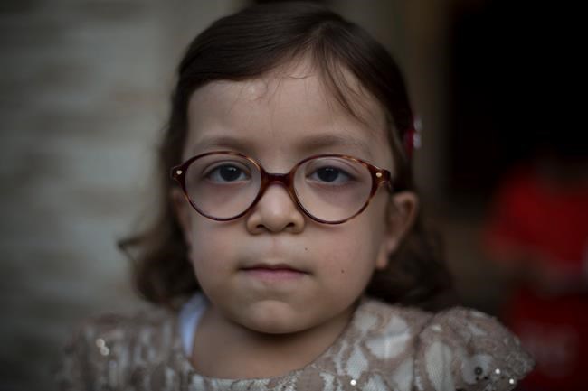 Desperate Pakistan family awaits US visa for 6-year-old girl | iNFOnews.ca Desperate Pakistan family awaits US visa for 6-year-old girl | iNFOnews.ca